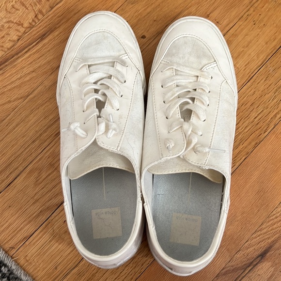 Sneakers - Picture 5 of 7